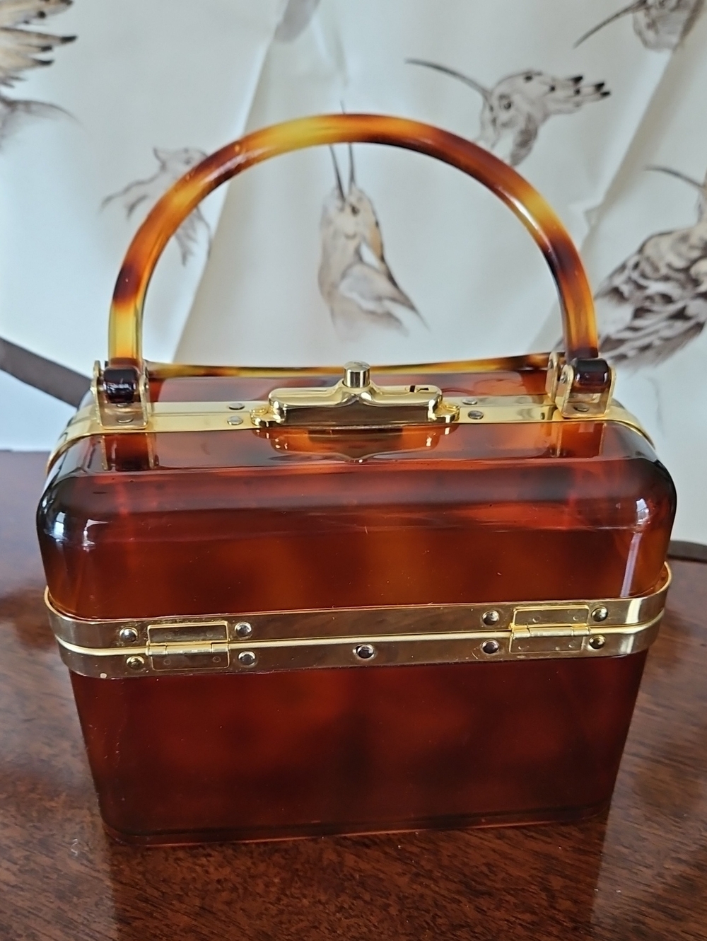 Vintage 1970s French Tortoiseshell Lucite Trunk Purse Amber/Brown - Gold Trim - Picture 2 of 16